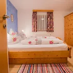 Haus Alpengruss * Neustift im Stubaital