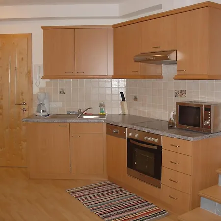 Haus Alpengruss * ノイシュティフト・イム・シュトゥーバイタール