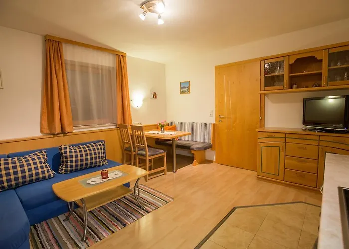 Haus Alpengruss * ノイシュティフト・イム・シュトゥーバイタール